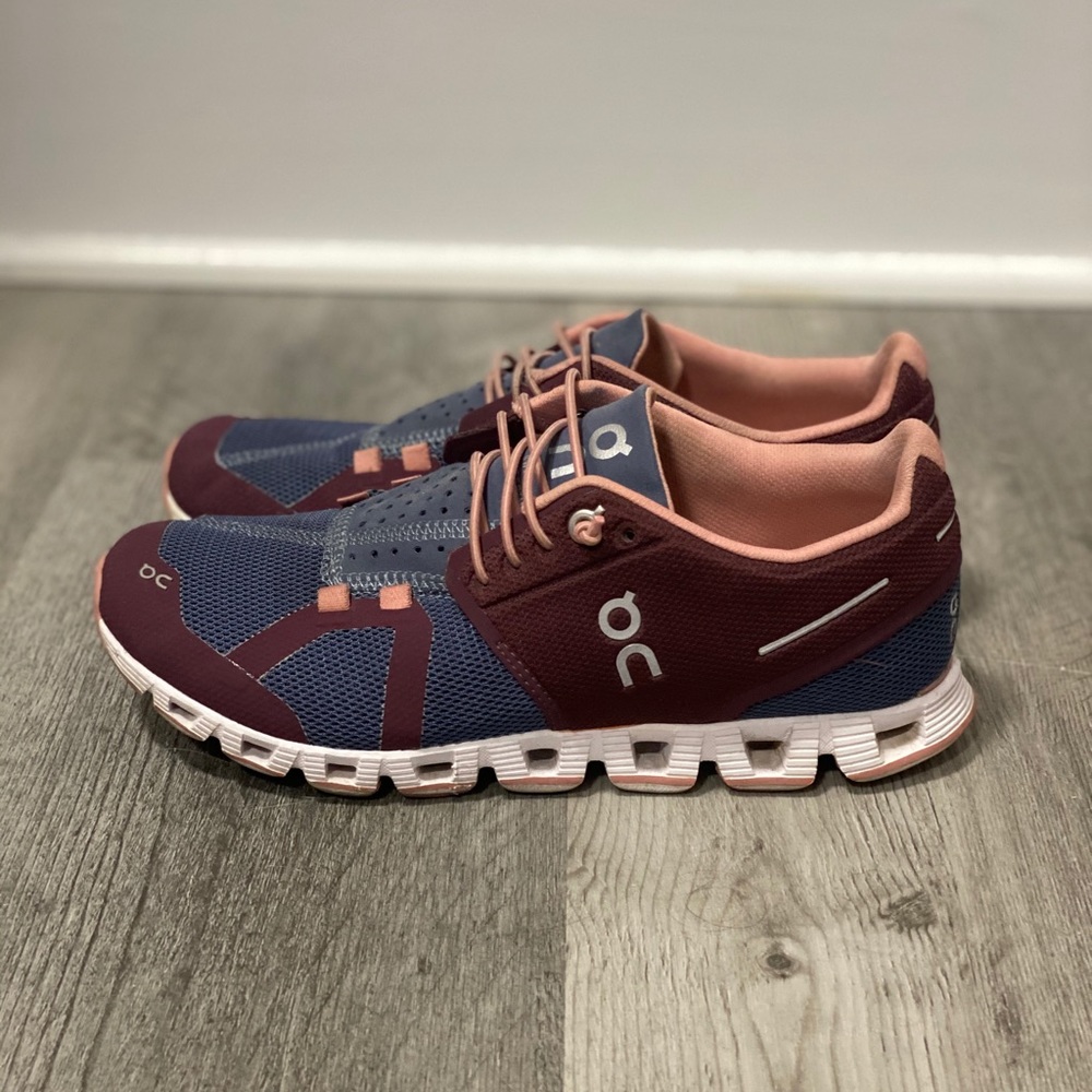 On Cloud Swiss Running Shoes